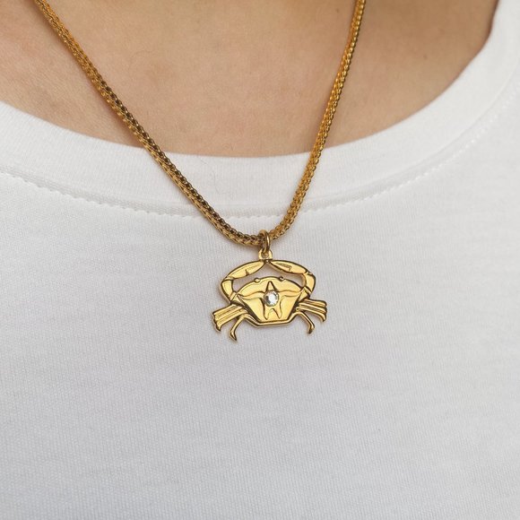 Anne Klein Gold Crab Rhinestone Jewel Cute Animal Box Chain Charm Necklace - Picture 10 of 10